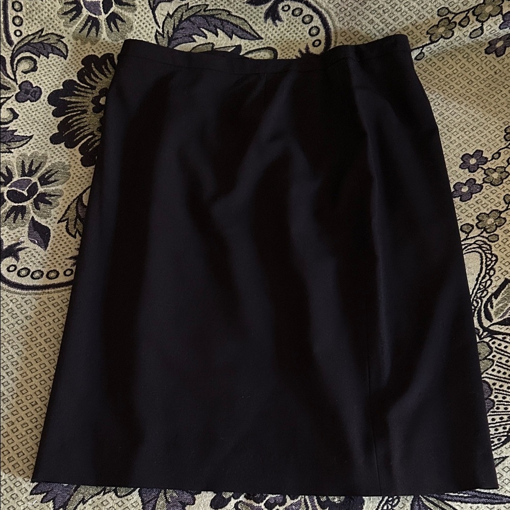 Brook Brothers Elegant Black Women's Skirt
